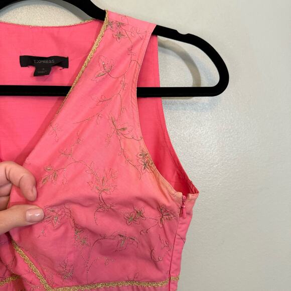 Express Wrap Dress 4 Pink Princess Fit Flare V-Neck Metallic Floral Embroidered - Picture 6 of 11